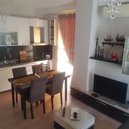 Tirana Central Apartment Daire Tiran