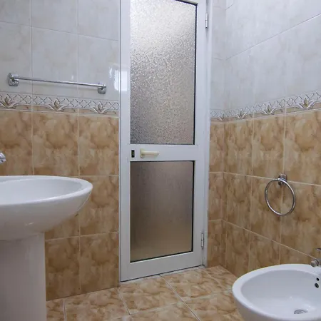 Tirana Central Apartment Apartment *