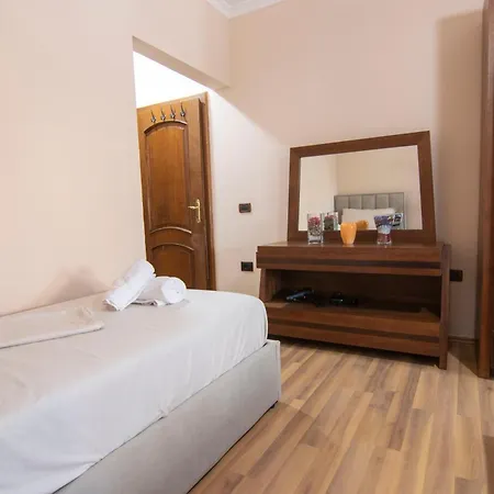 Apartment Tirana Central Apartment *