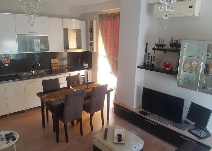 Tirana Central Apartment 公寓 地拉那